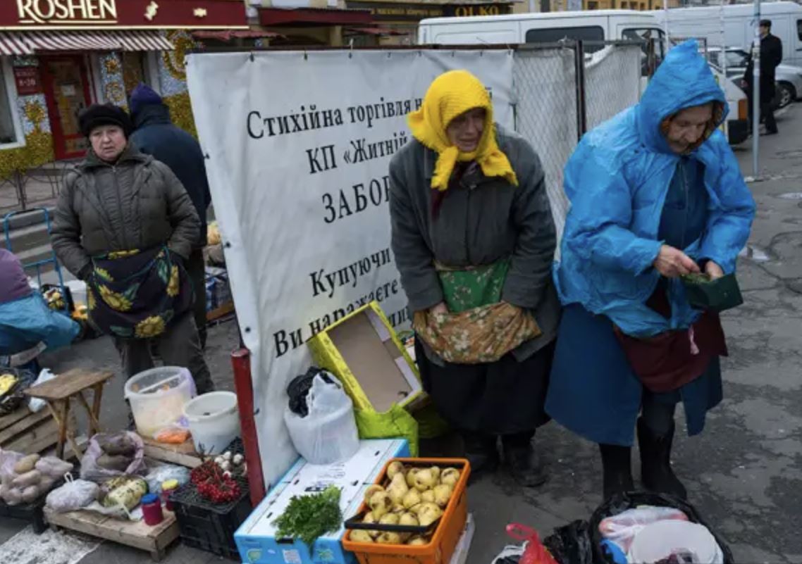 Историк предлагает не брать Киев. Почему его «возьмет» нищета