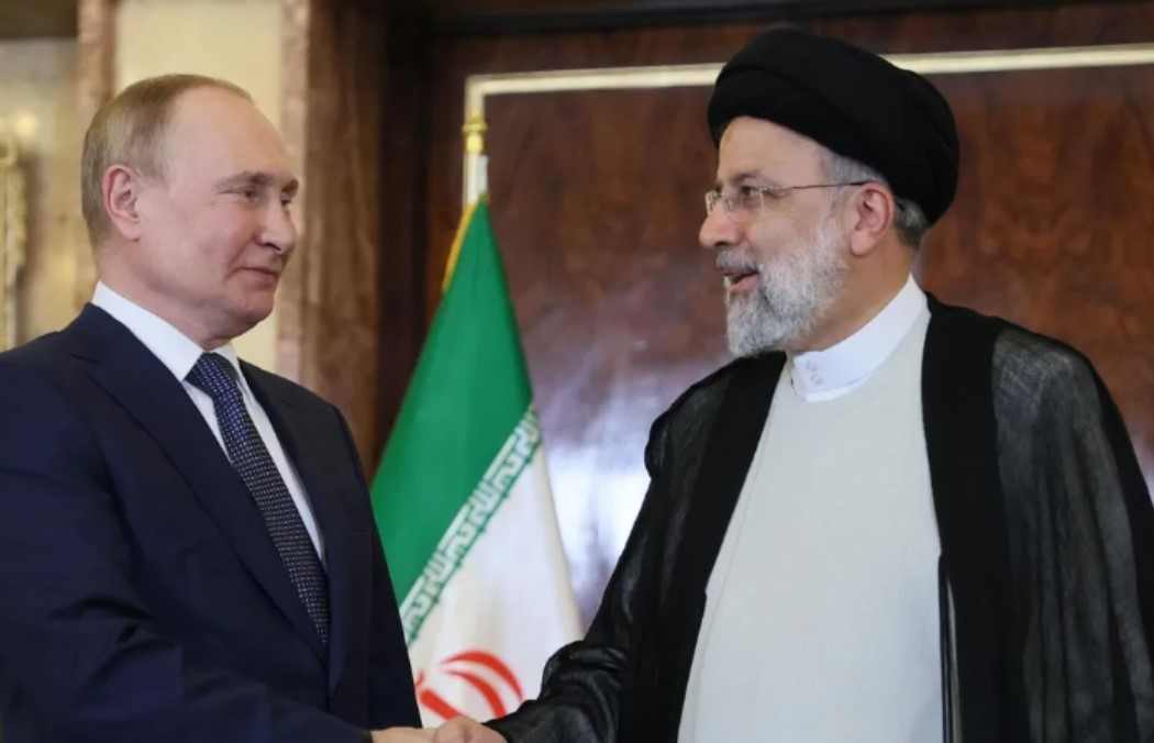 Блестящий план трёх Великих держав. Россия, Иран и Китай завершают окончательное падение гегемона
