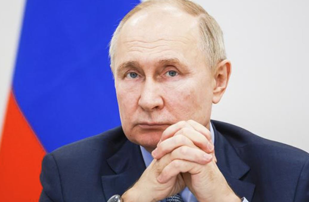 Дебатов не будет: СВО не отпустит Путина в отпуск на время избирательной кампании